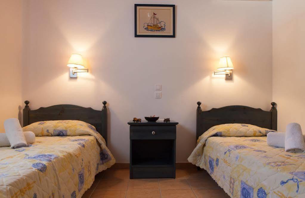 Ergina Summer Resort Antiparos Exterior photo