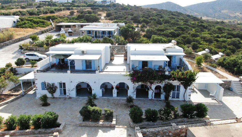 Ergina Summer Resort Antiparos Exterior photo